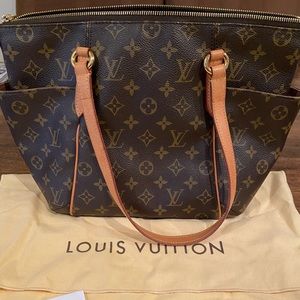 Louis Vuitton Totally PM Monogram